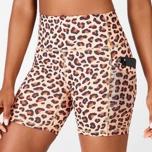 Fabletics - Mila Leopard High waisted Pocket Short - Size Small